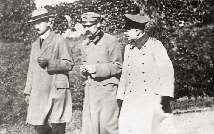 Piłsudski-w-czasie-internowania-w-Magdeburgu domena publiczna